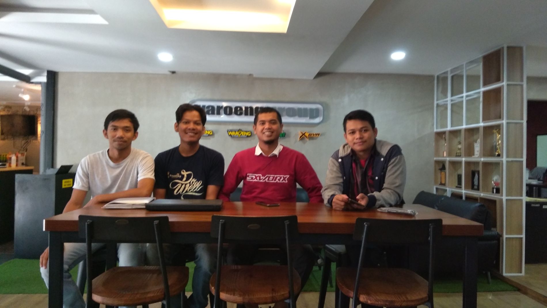 Diskusi_Maintenance_Website_Waroeng_Steak_And_Shake.jpg